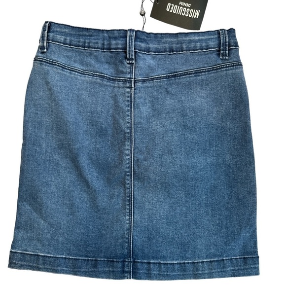 MISSGUIDED Super Stretched Denim Mini Skirt Stone Wash NWT - Picture 2 of 6